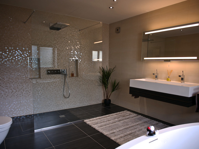 Example of a bathroom designed and installed in Wilmslow, Cheshire by Stonehaus Bathrooms